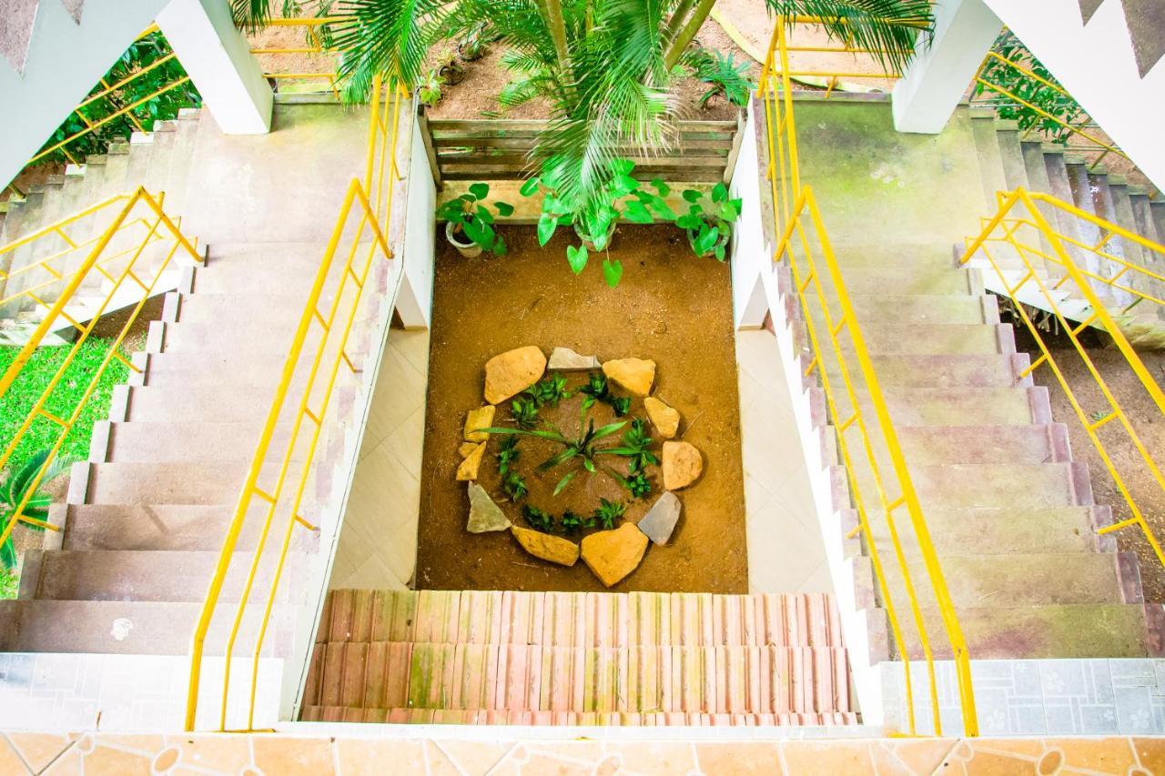 No Name Rest Hotel อูนาวาตูนา ภายนอก รูปภาพ